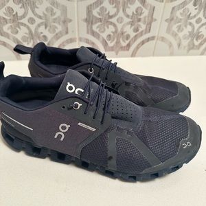 ON Cloud Waterproof Running Shoe